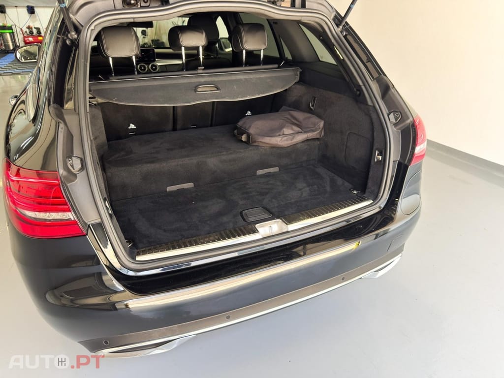 Mercedes-Benz C 300 de Avantgarde
