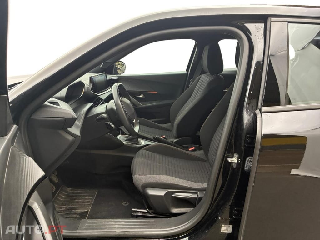 Peugeot 2008 1.2 PureTech Active Pack