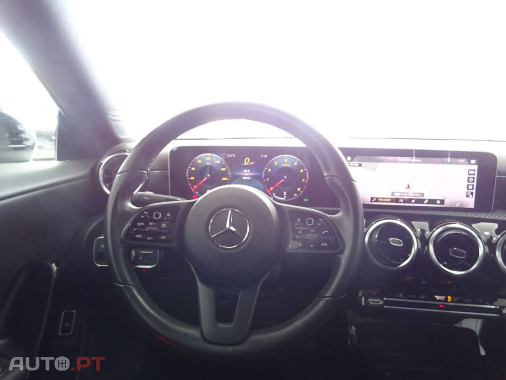 Mercedes-Benz CLA 200 Progressive