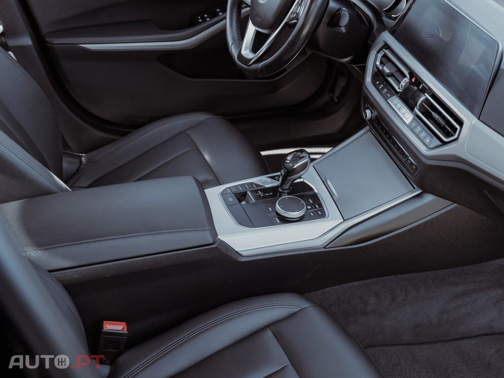 BMW 318 d Line Sport Auto