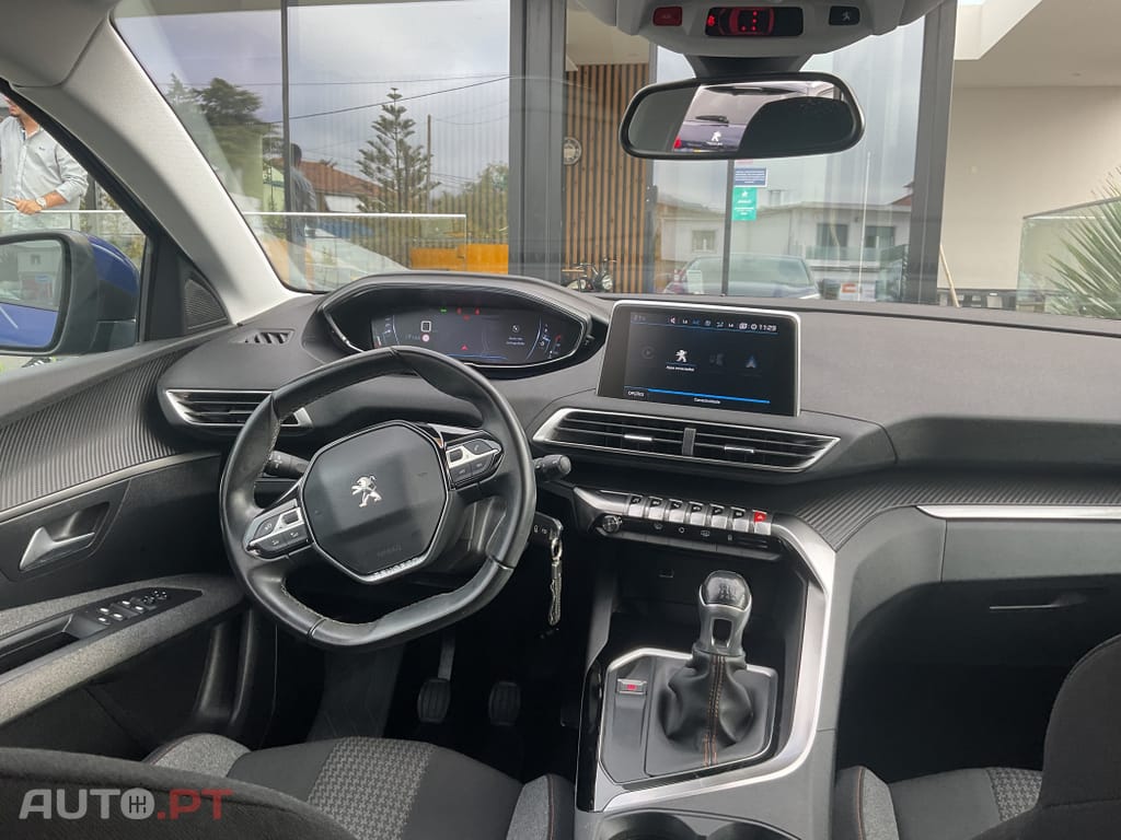 Peugeot 3008 1.5 BlueHDi Active