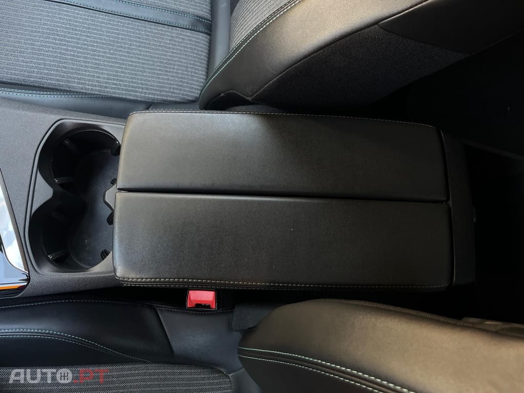 Peugeot 3008 1.6 ALLURE PACK HYBRID