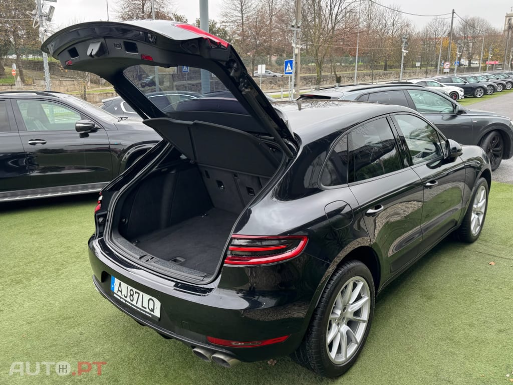 Porsche Macan S