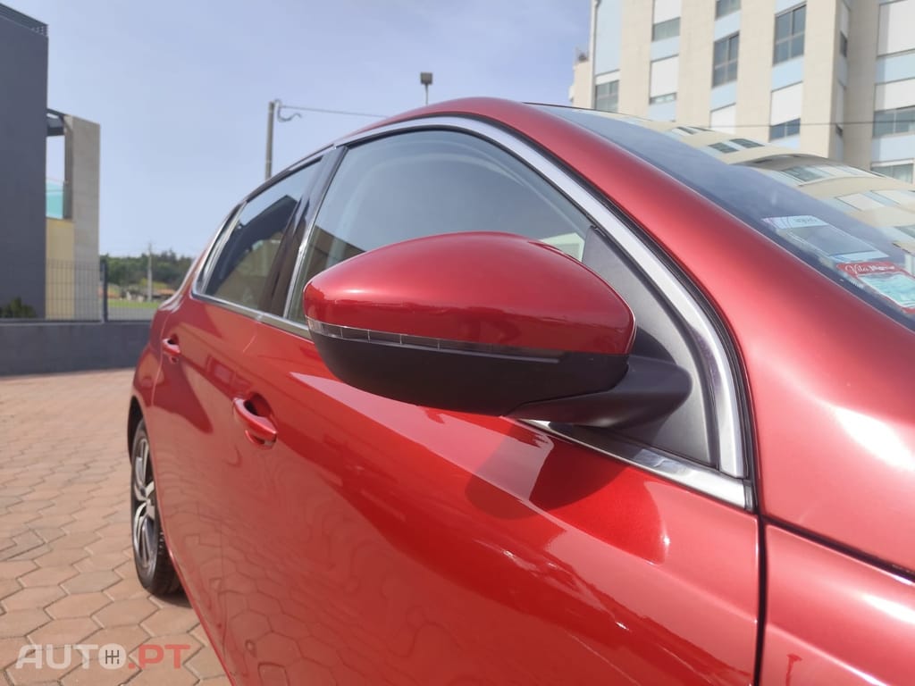 Peugeot 308 1.5 BlueHDi Allure EAT8