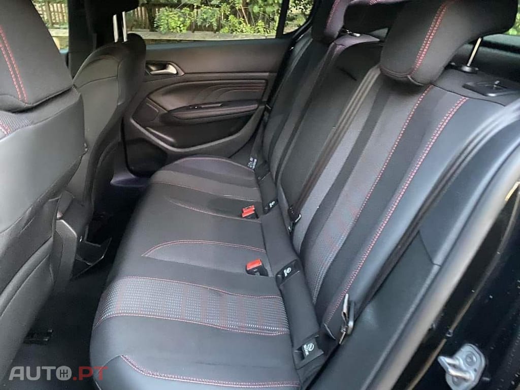 Peugeot 308 1.2 PureTech GT Line EAT6