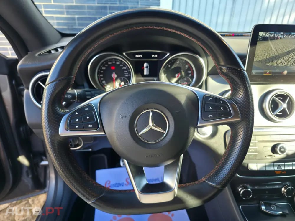 Mercedes-Benz CLA 200 AMG Line