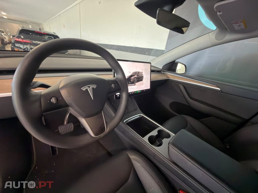 Tesla Model Y Tração Traseira