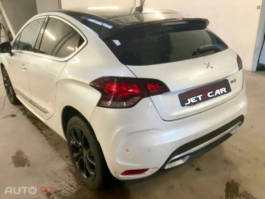 DS DS4 PureTech 130 PERFORMANCE LINE