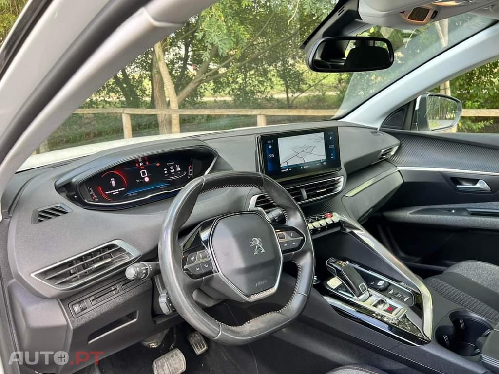 Peugeot 3008 1.5 BlueHDi Allure EAT8
