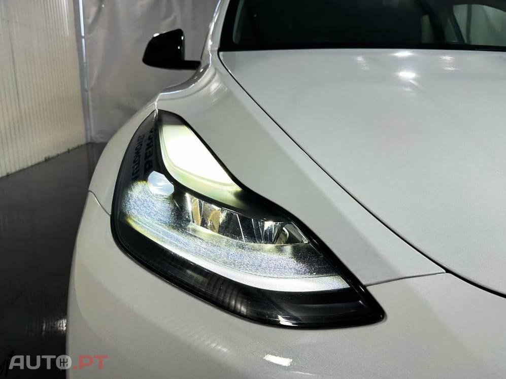 Tesla Model Y Long Range Dual Motor AWD