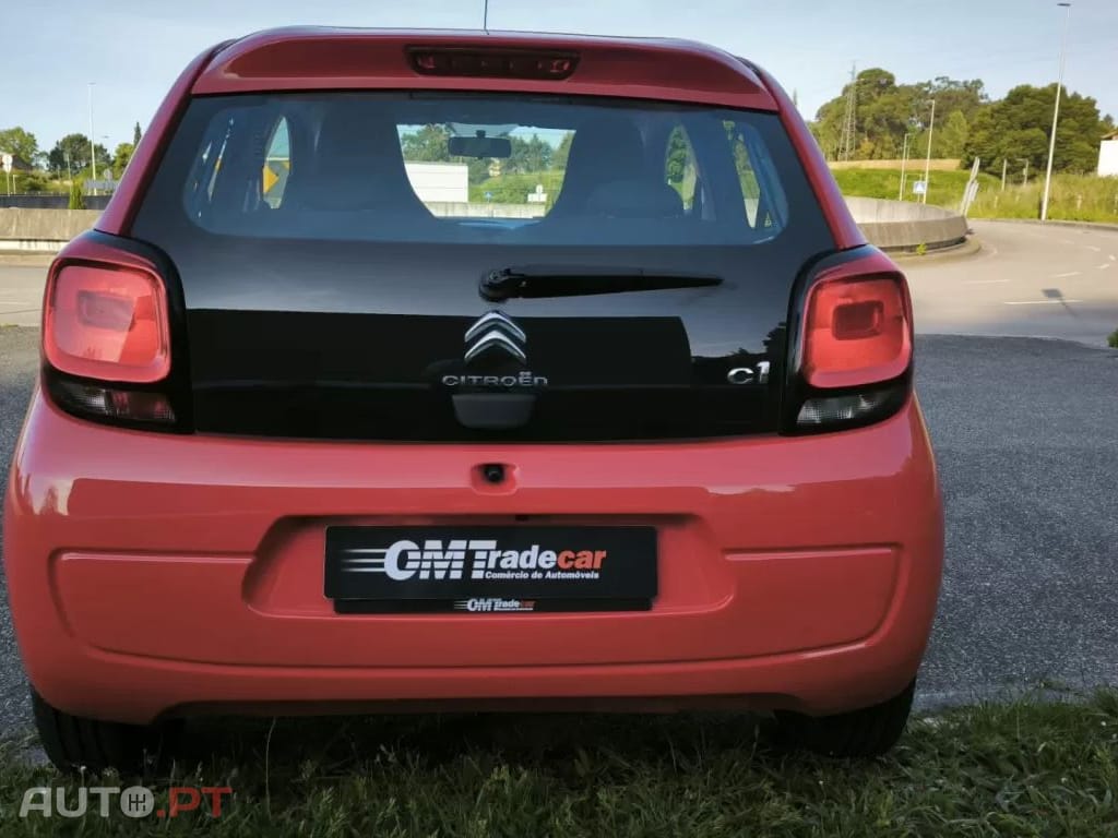 Citroen C1 1.2 VTi Shine