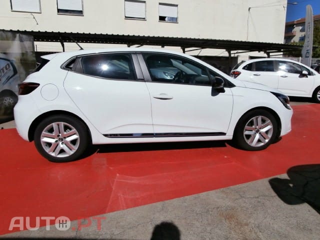 Renault Clio 1.6 E-Tech Full Hybrid Techno