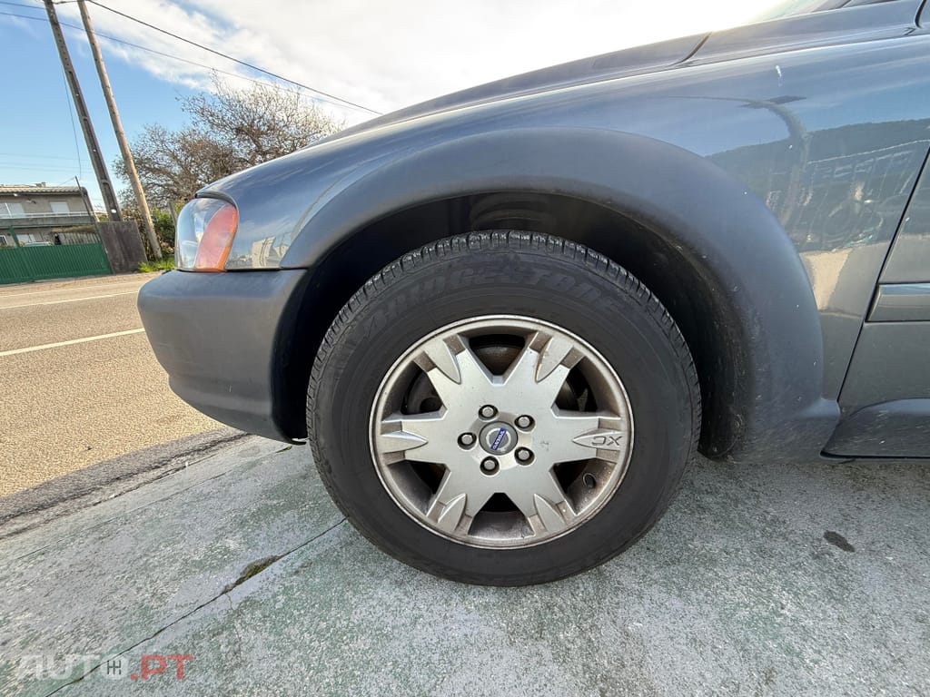 Volvo XC70 2.4 D5 Nivel 2