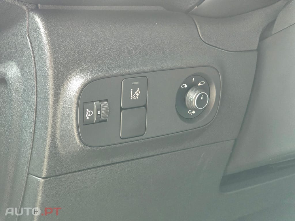 Citroen C3 1.2 PureTech Shine EAT6