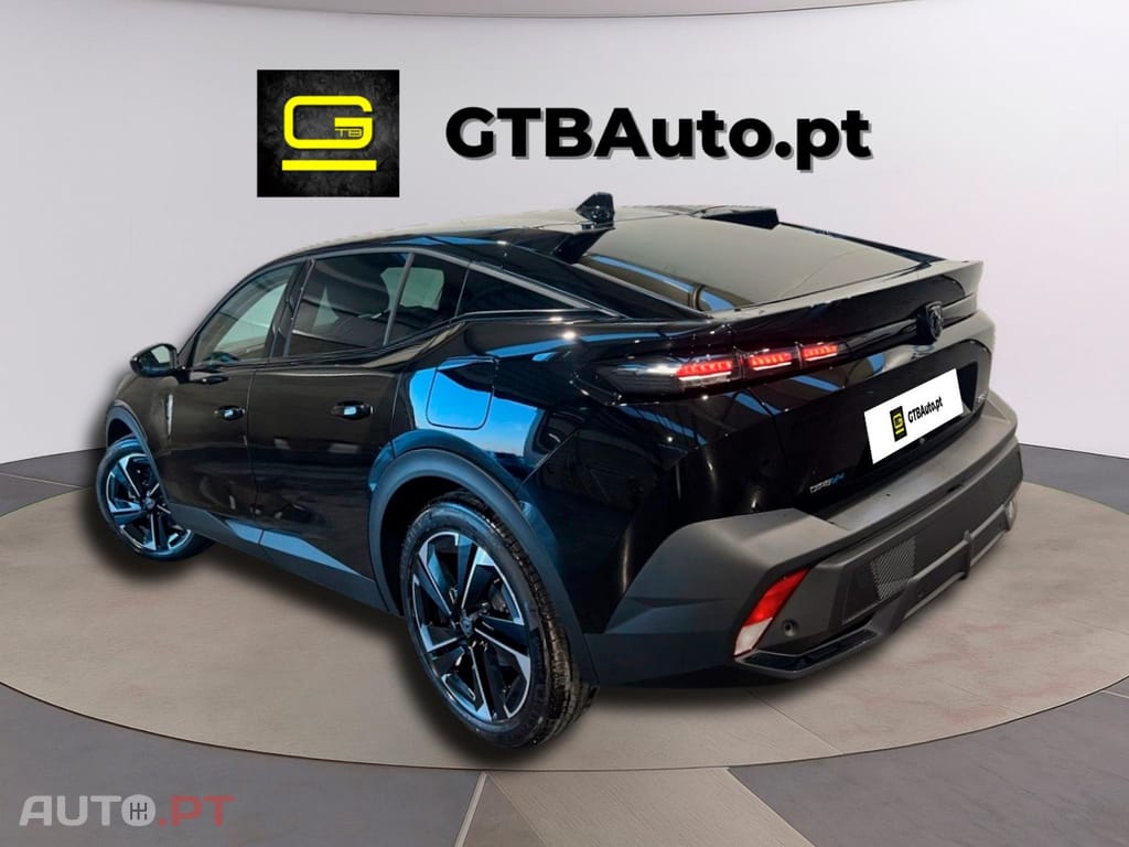 Peugeot 408 Allure e-EAT8 