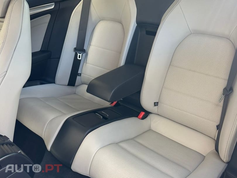 Mercedes-Benz E 400 BlueEfficiency Auto