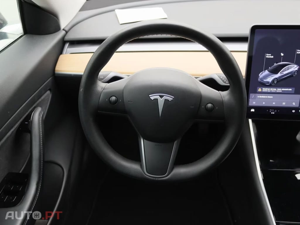 Tesla Model 3 Standard RWD Plus 92%