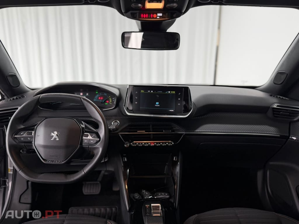 Peugeot E-2008 50 kWh Active
