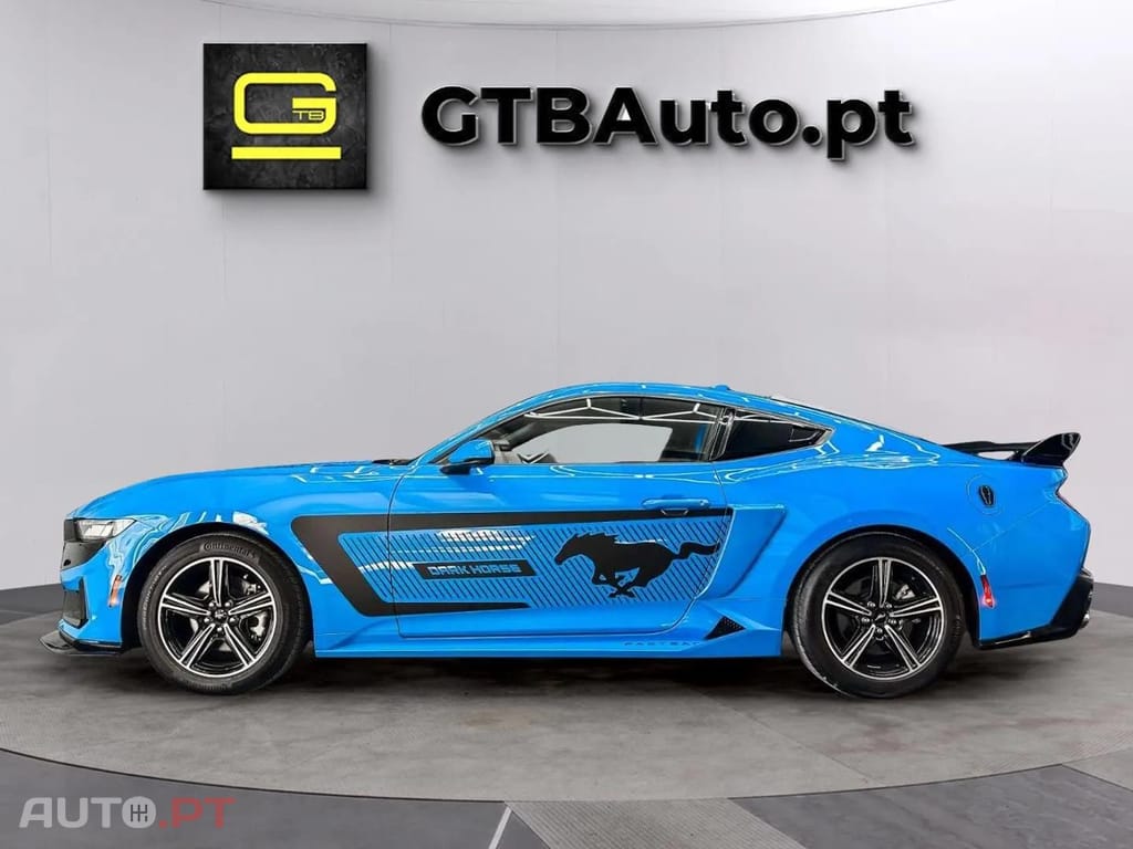 Ford Mustang 2.3 DARK HORSE