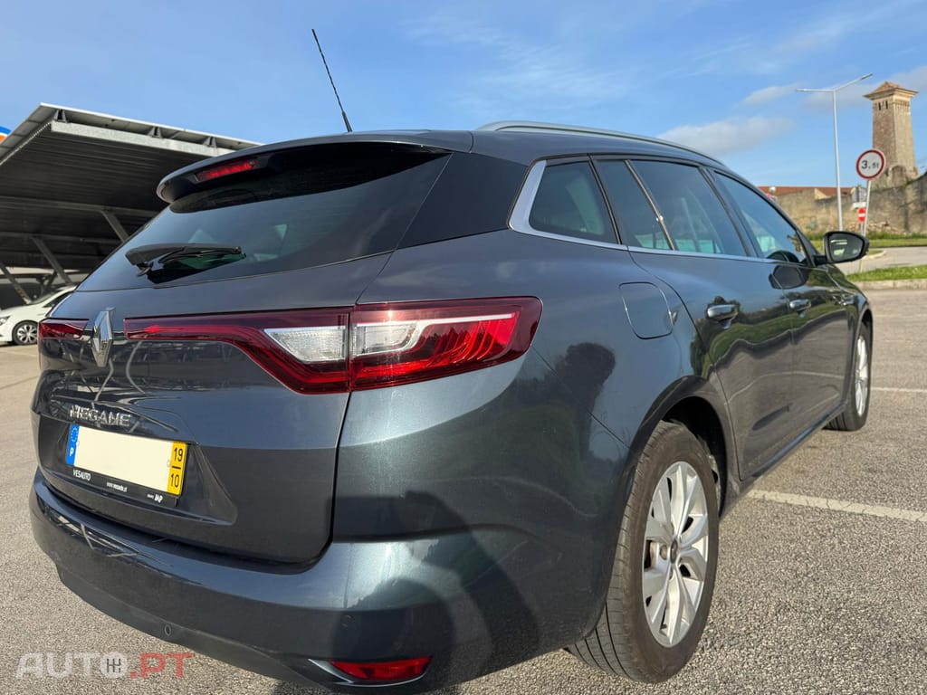 Renault Mégane Sport Tourer 1.5 blue dci limited