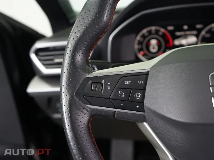 Seat Leon 1.0 eTSI OPF DSG FR