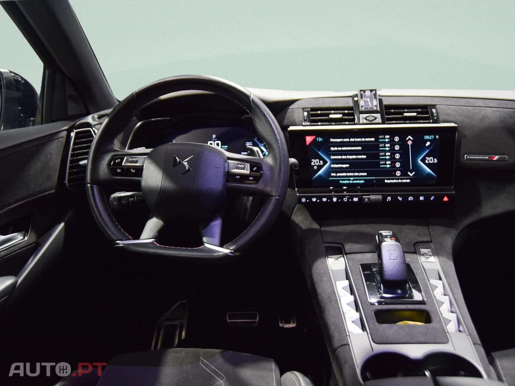 DS DS7 Crossback E-Tense Performance Line+ EAT8