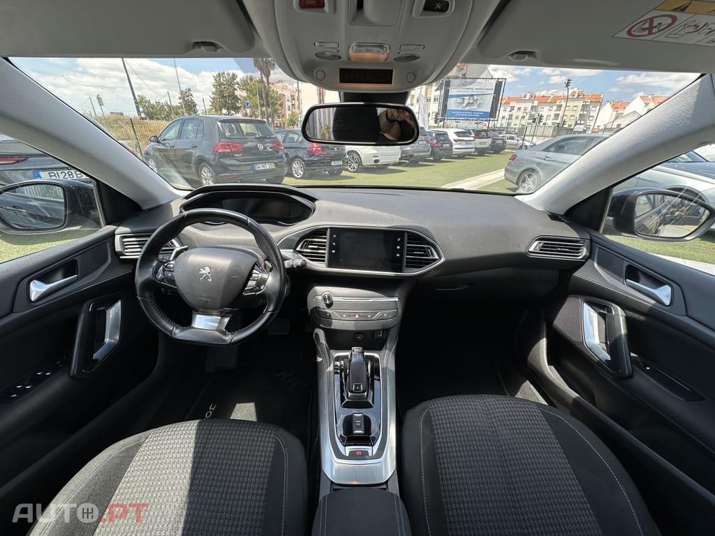 Peugeot 308 1.5 BlueHDi Active EAT8