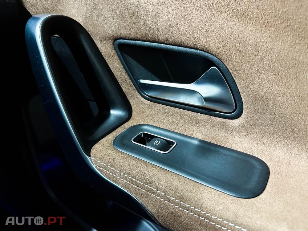 Mercedes-Benz CLA 200 7G-DCT AMG Line Advanced Plus