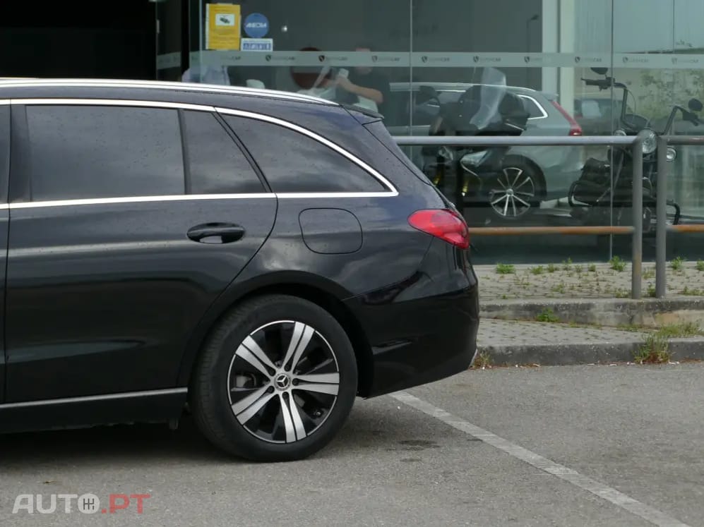 Mercedes-Benz C 300 e Avantgarde