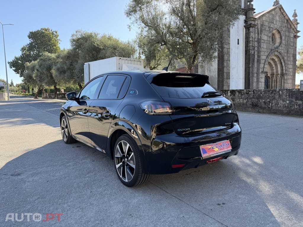 Peugeot E-208 50 kWh GT Line