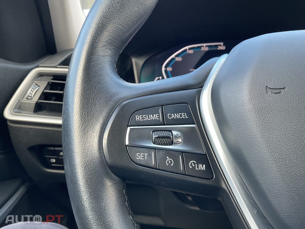 BMW 320 e Touring Line Sport Auto