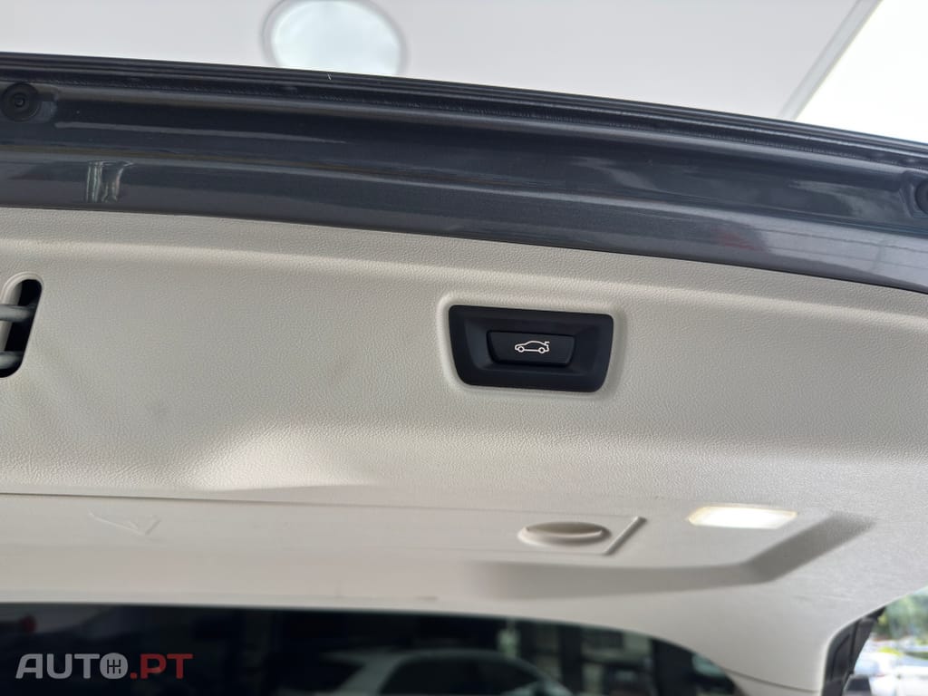 BMW 330 330 e Touring Pack 50 anos M Auto