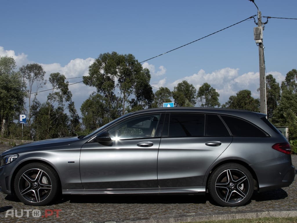 Mercedes-Benz C 300 e AMG Line