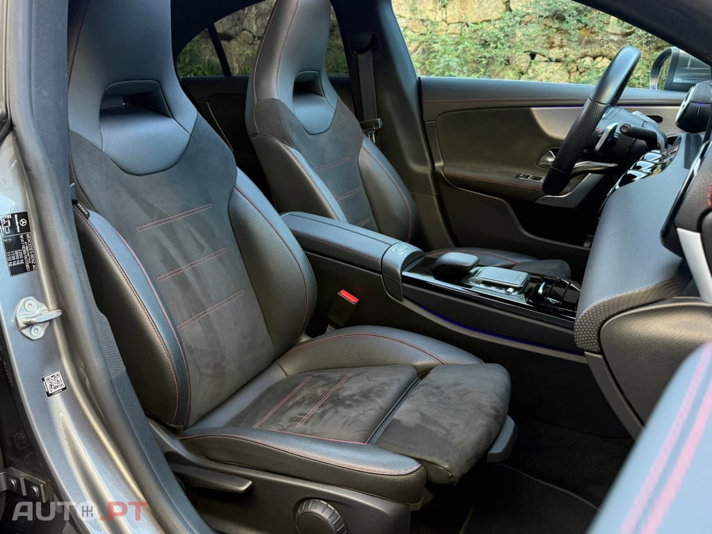 Mercedes-Benz CLA 250 e AMG Line