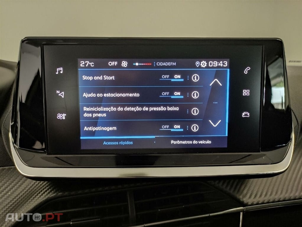 Peugeot 2008 Peugeot 2008 1.2 PureTech Active Pack