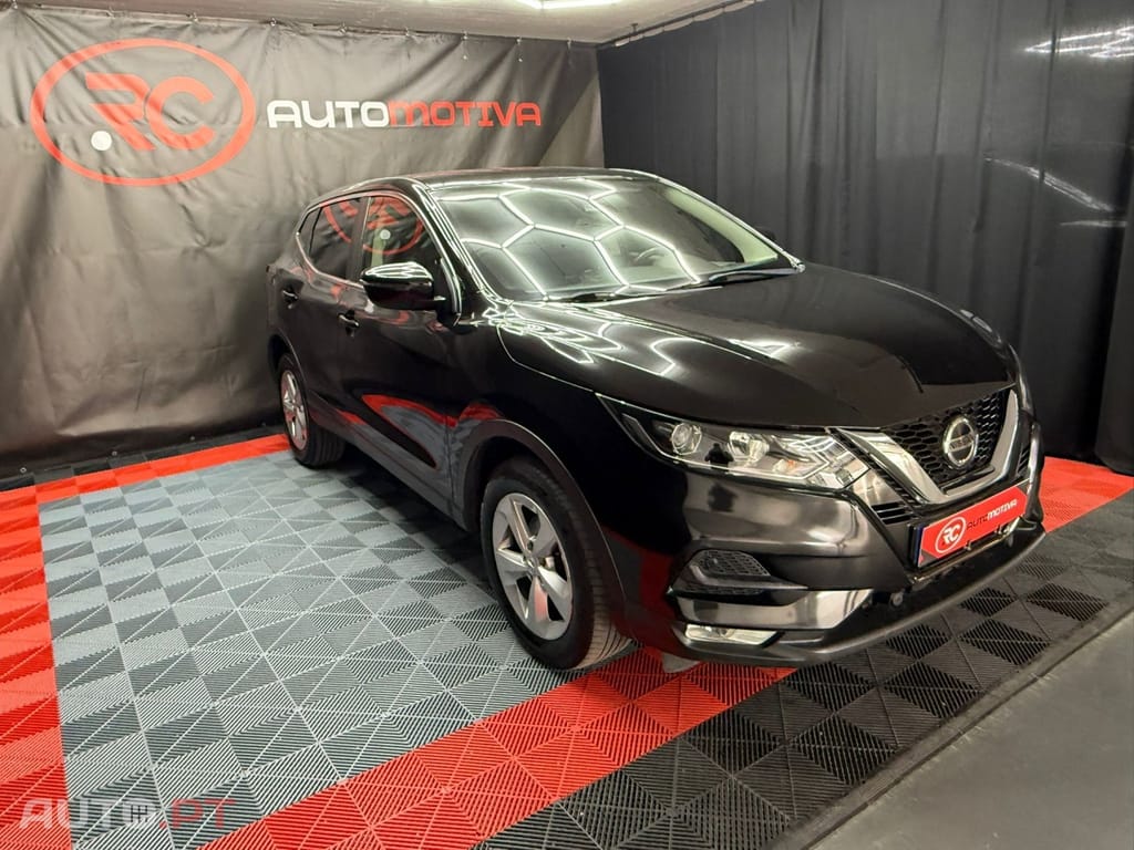 Nissan Qashqai 1.5 dCi N-Connecta J17 DCT