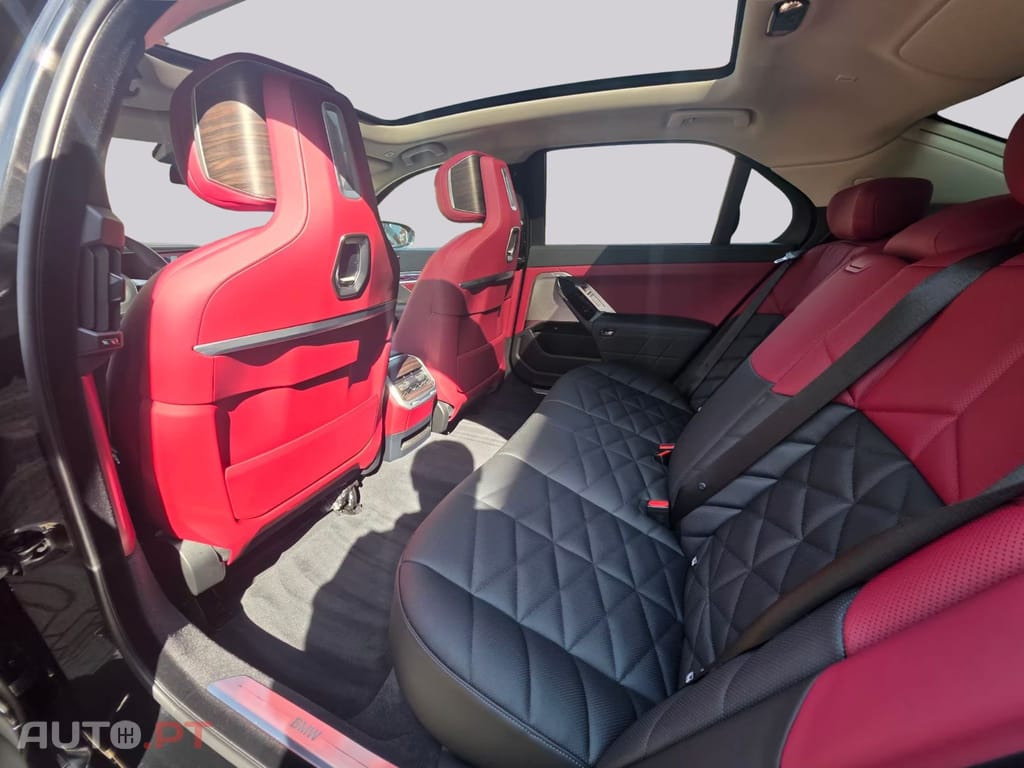 BMW i7 eDrive 50 Design Pure Excellence I.V.A DEDUTIVEL