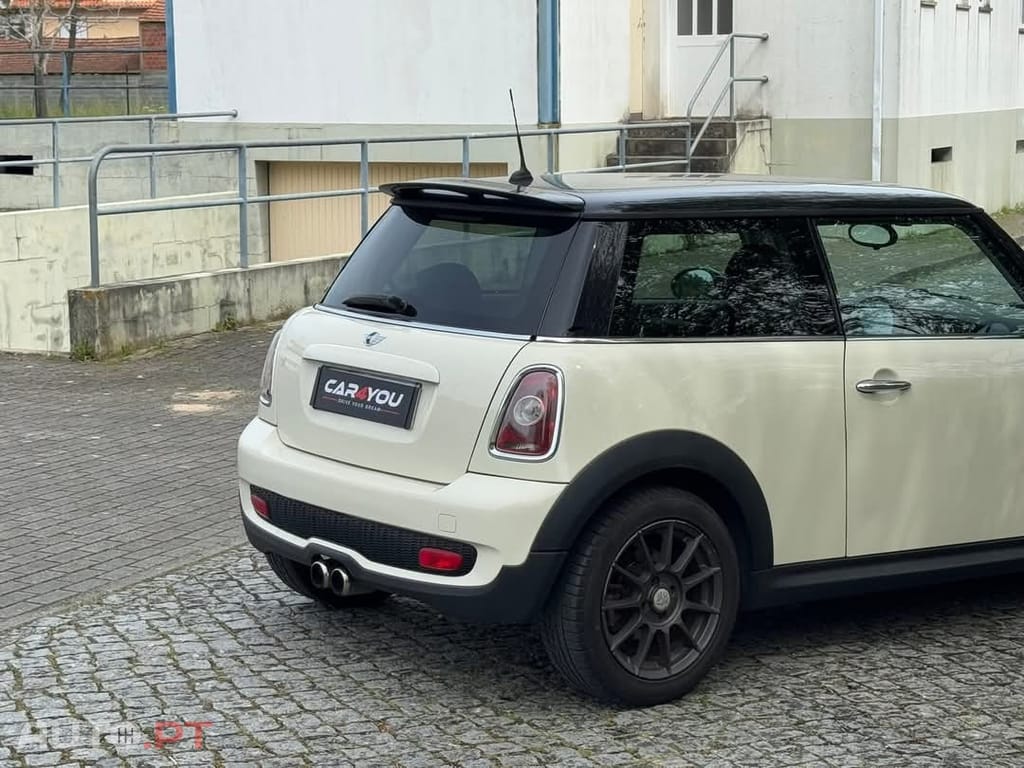 MINI Cooper Cooper S