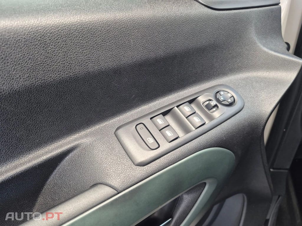 Citroen Berlingo 1.5 BlueHDI XL XTR 7L