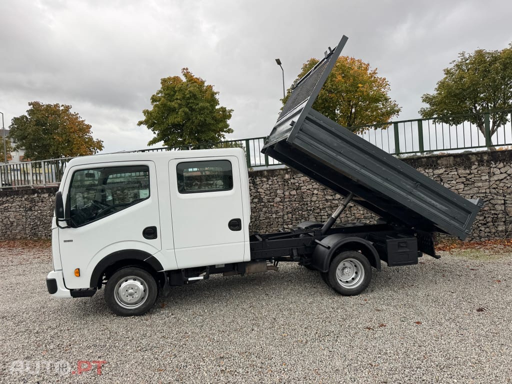 Nissan Cabstar 2.5dCI 130CV 6LUG Basculante 115.000 Kms