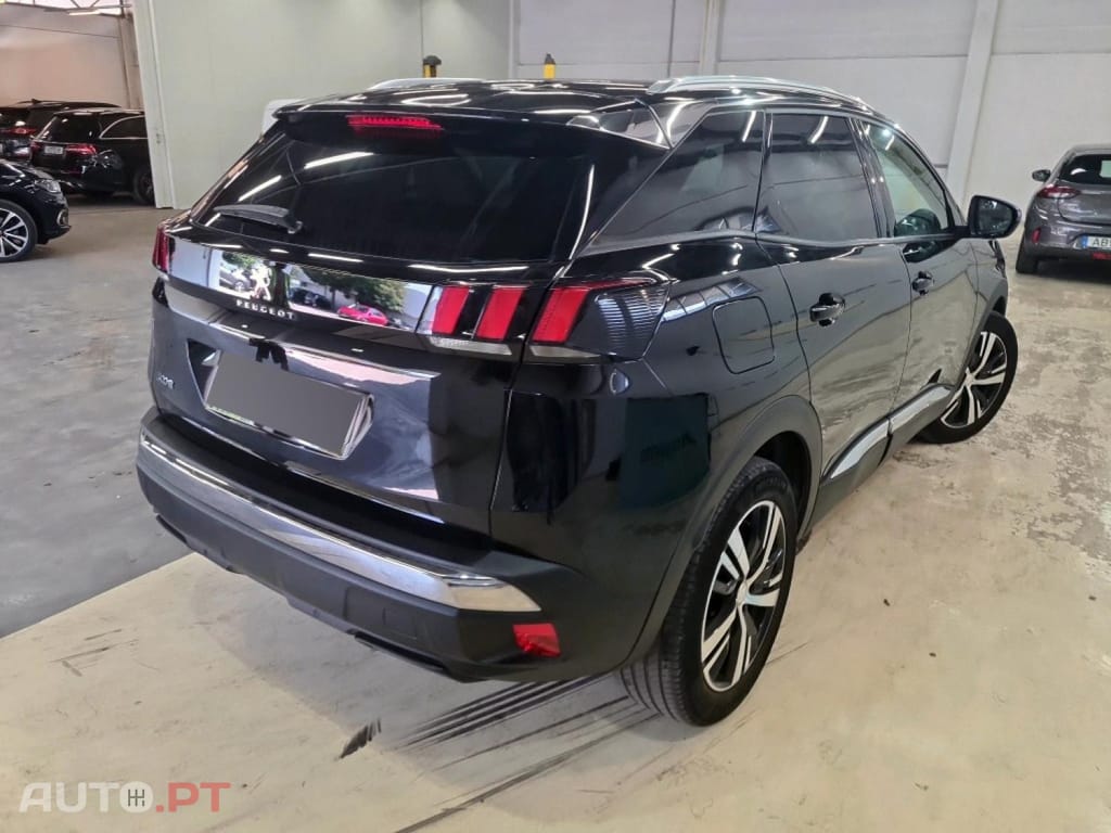 Peugeot 3008 1.5 BlueHDi Allure