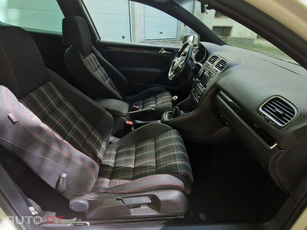 Volkswagen Golf 2.0 TSi GTi