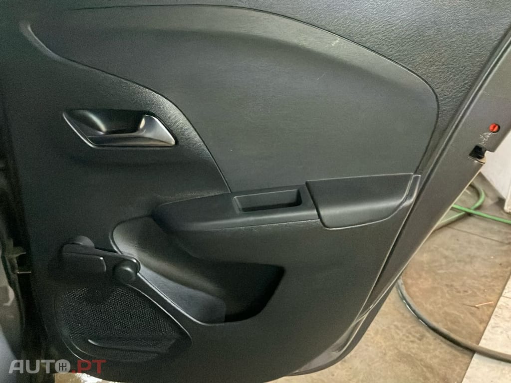 Opel Corsa 1.2 Edition