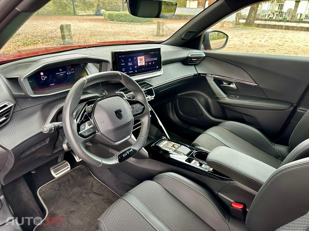 Peugeot 2008 1.2 PureTech GT Pack EAT8