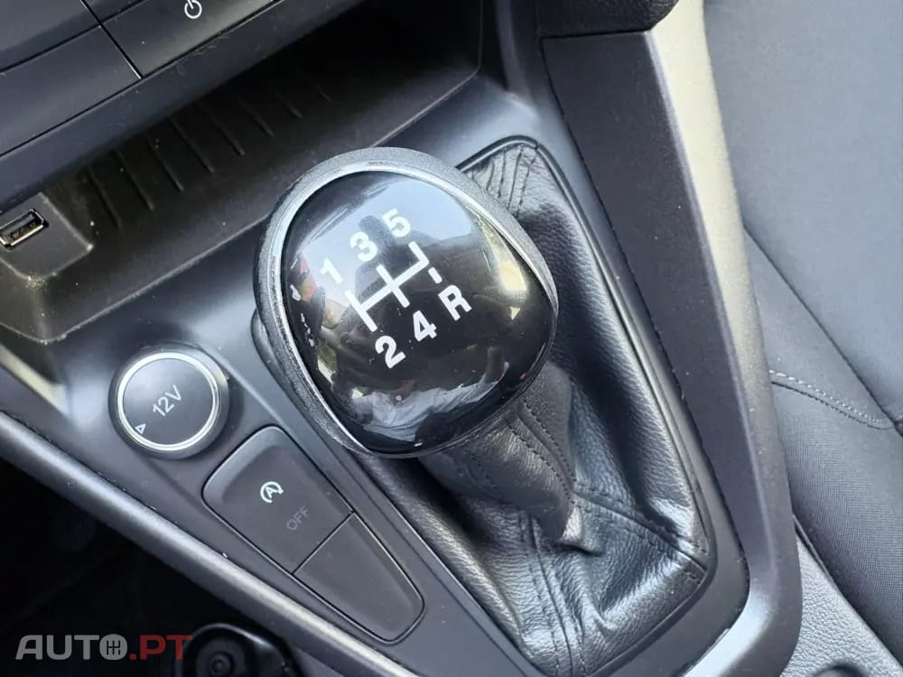 Ford Focus 1.0 EcoBoost S&S COOL&CONNECT DESIGN