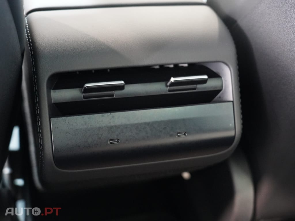 Tesla Model 3 Tração Traseira