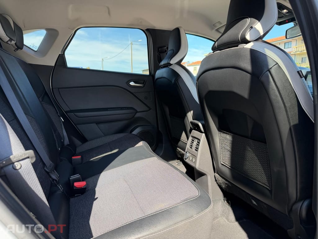 Renault Captur 1.0 TCe Techno Bi-Fuel