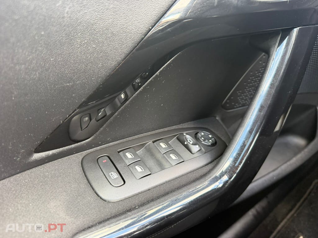 Peugeot 208 1.2 PureTech GT Line