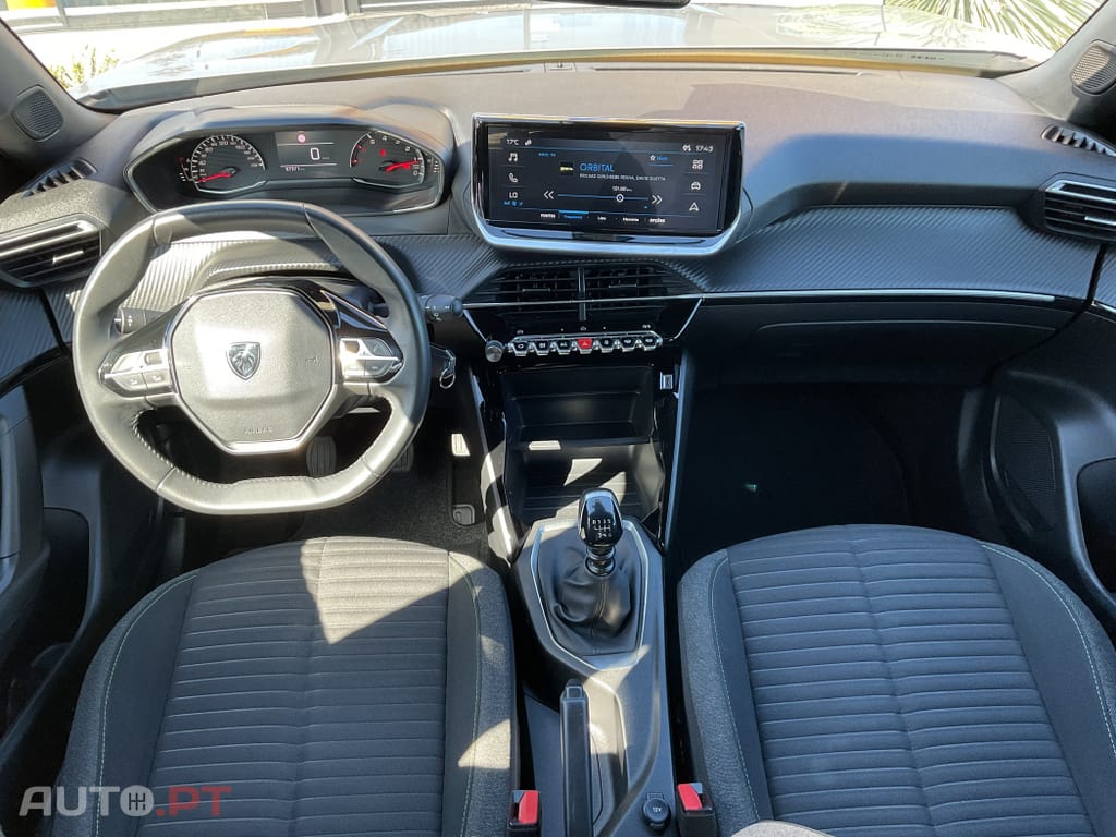 Peugeot 2008 1.2 PureTech Active Pack