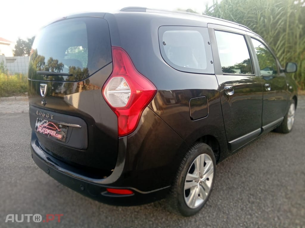 Dacia Lodgy 1.5 Blue dCi SL Go 7L